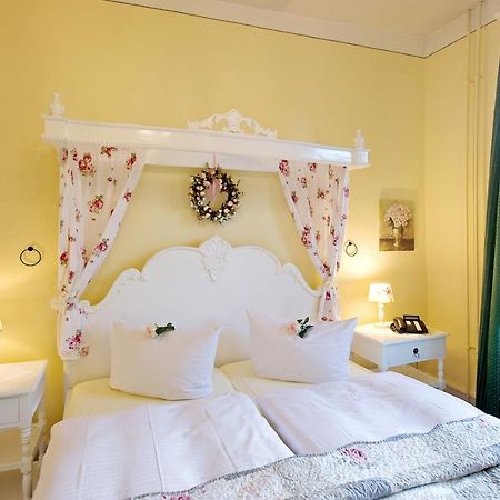 Schlosshotelgedern ภายนอก รูปภาพ