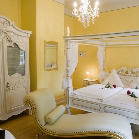 Schlosshotelgedern ภายนอก รูปภาพ