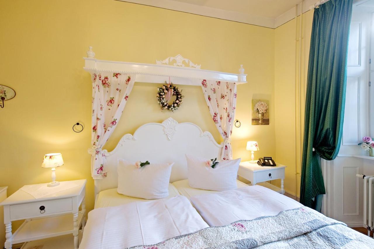 Schlosshotelgedern ภายนอก รูปภาพ