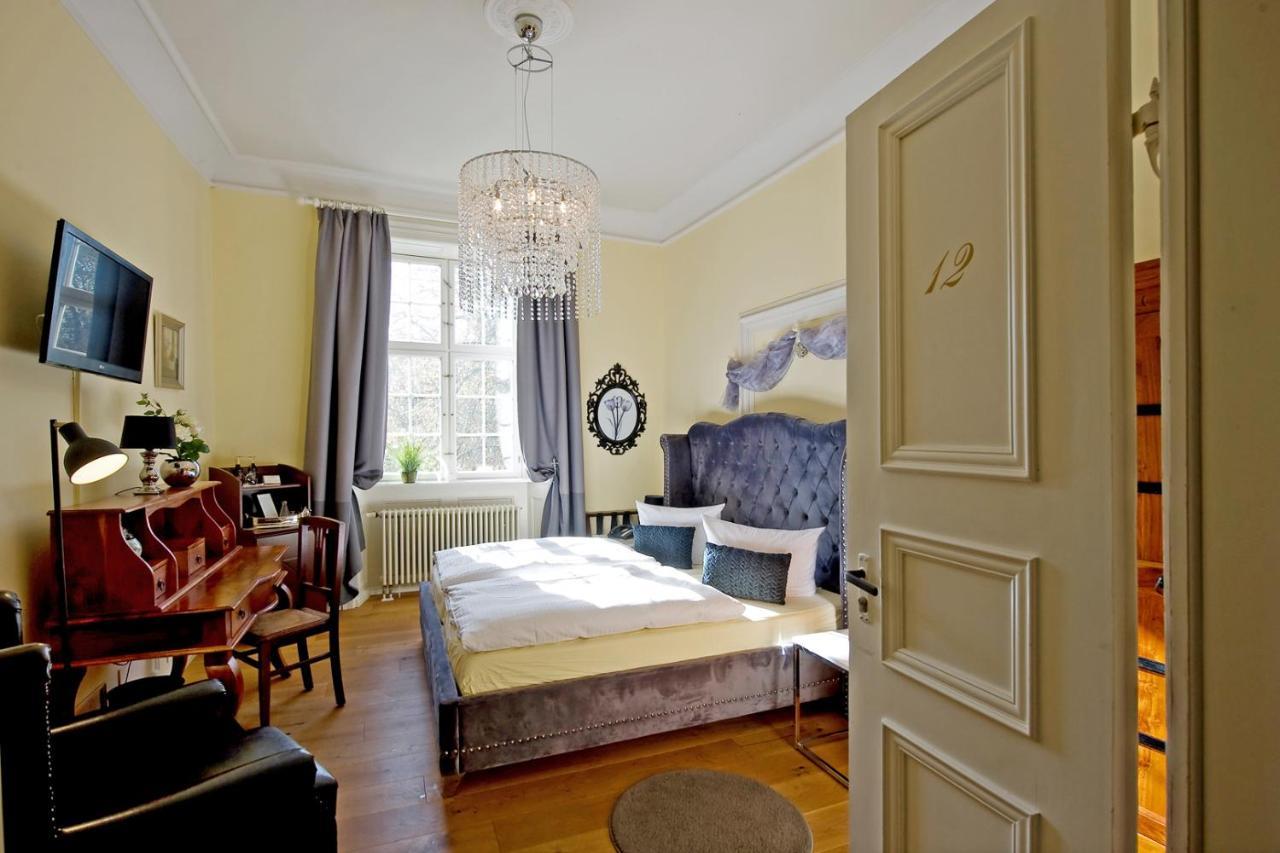 Schlosshotelgedern ภายนอก รูปภาพ