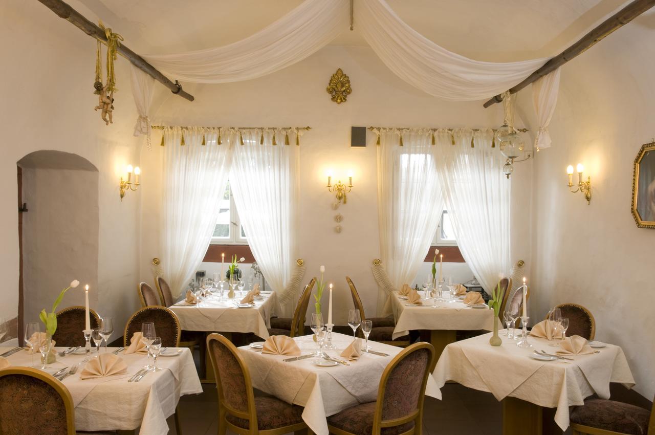 Schlosshotelgedern ภายนอก รูปภาพ