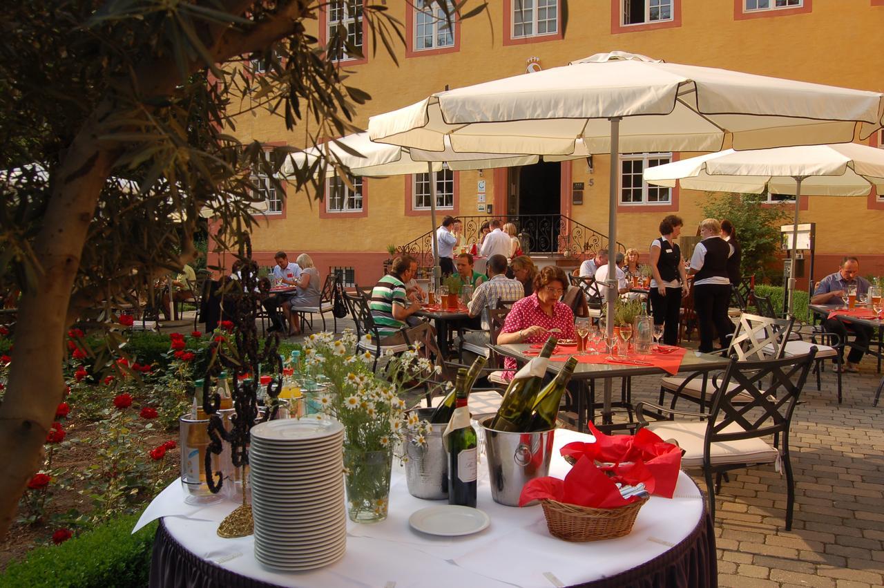 Schlosshotelgedern ภายนอก รูปภาพ